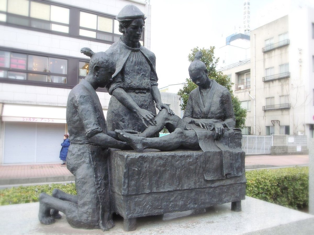 Statue commemorating Luís de Almeida, Ōita