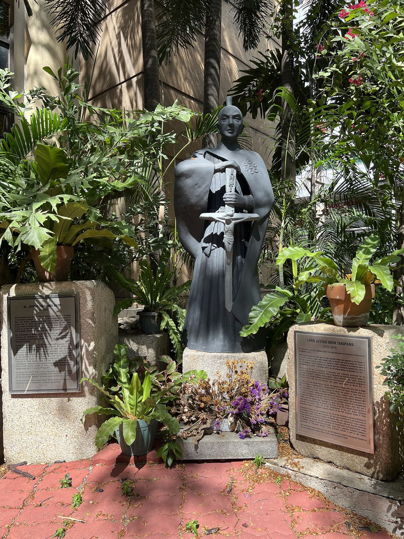 University of Santo Tomas UST Takayama Ukon Statue.jpg